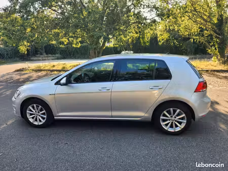 Volkswagen Golf 1.6 TDI 105