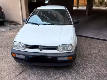 Volkswagen Golf 1.8 90