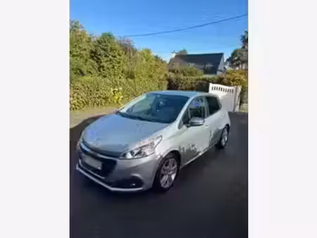 Peugeot 208 1.6 HDi 75 Active