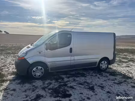 Renault Trafic 1.9 dCi 100