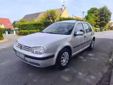 Volkswagen Golf 1.4 75