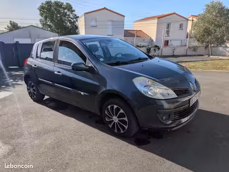 Renault Clio 1.6 110