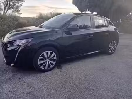 Peugeot 208 1.2 PureTech 100 Active Business