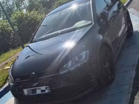 Volkswagen Golf GTI 2.0 TSI 230 Performance