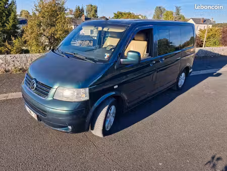 Volkswagen Transporter T5 2.5 TDI 174 Highline