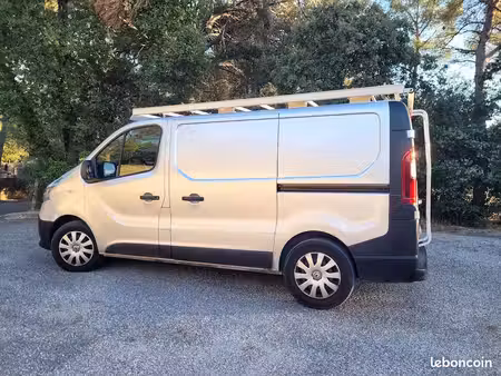 Renault Trafic 2.0 dCi 145