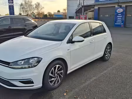 Volkswagen Golf 1.0 TSI 115