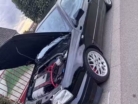 Volkswagen Golf VR6 V6 2.9 190 4Motion