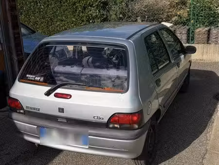 Renault Clio 1.4 73