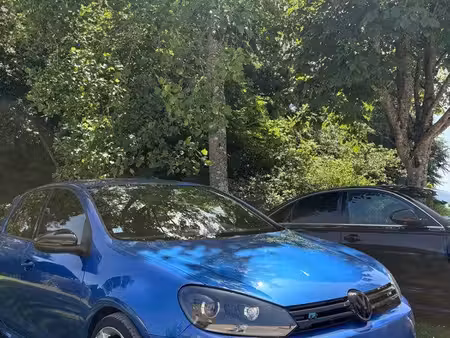 Volkswagen Golf R 2.0 TSI 270 4Motion