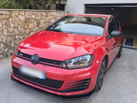 Volkswagen Golf GTI 2.0 TSI 230 Performance