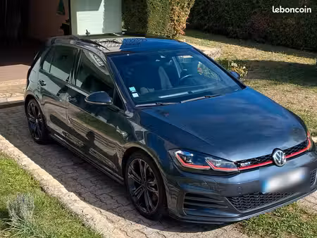 Volkswagen Golf GTI 2.0 TFSI 230