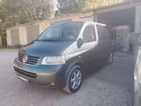Volkswagen Multivan 2.5 TDI 130 Confortline