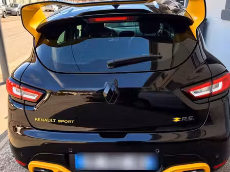 Renault Clio RS 1.6 T 200