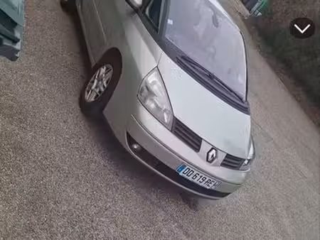Renault Espace 1.9 dCi 117