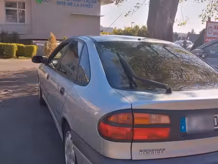 Renault Laguna 1.6 110
