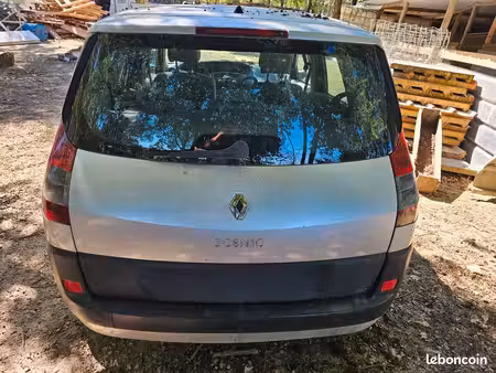 Renault Scénic 1.5 dCi 105