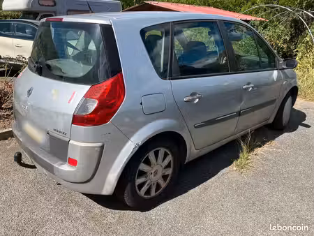 Renault Scénic 1.9 dCi 130