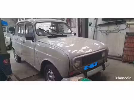 Renault R4 4L