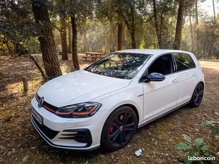 Volkswagen Golf GTI 2.0