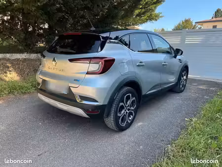 Renault Captur E-Tech 1.6 160 Intens