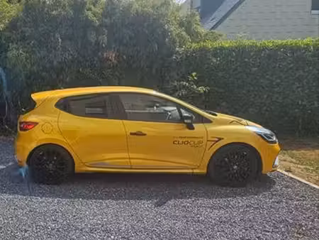 Renault Clio RS 1.6 T 200