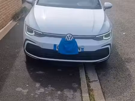Volkswagen Golf 1.5 TSI 150 R-Line