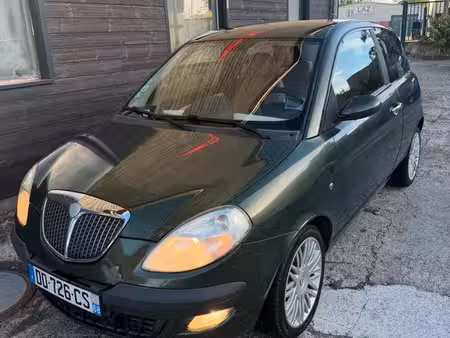 Lancia Ypsilon 1.4 95