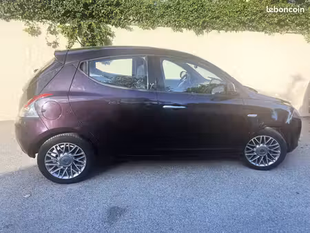 Lancia Ypsilon 0.9 85 Gold