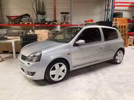 Renault Clio RS 2.0 172