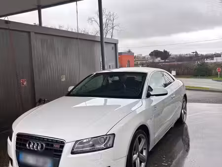Audi A5 V6 2.7 TDI 190