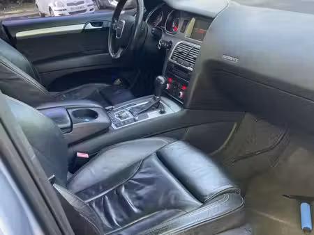 Audi Q7 V8 4.2 FSI 350 quattro