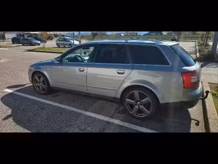 Audi A4 V6 2.5 TDI 155
