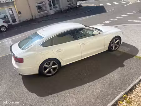 Audi A5 2.0 TFSI 211