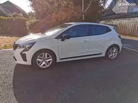 Renault Clio E-Tech 1.6 145