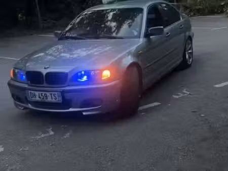 BMW Série 3 330i 192