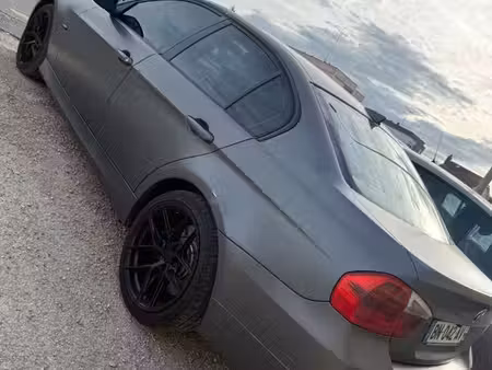 BMW Série 3 330d 3.0 231