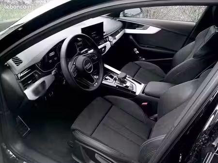 Audi A4 40 TDI 2.0 TDI 204 S line