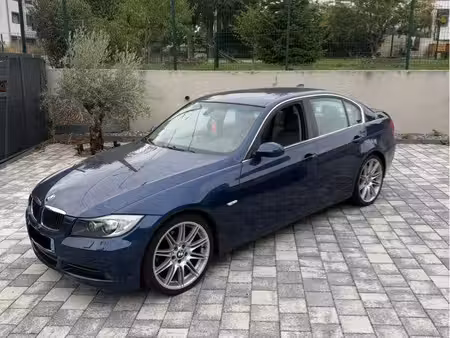 BMW Série 3 330d 3.0 231