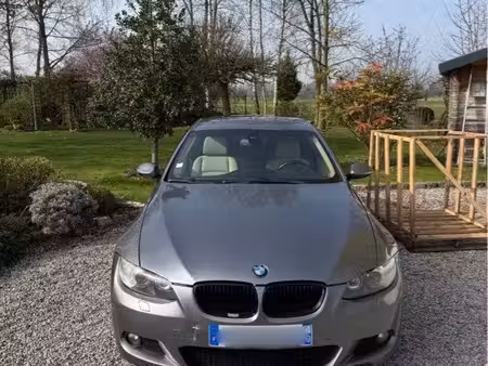 BMW Série 3 330i 3.0 272