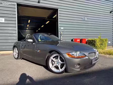BMW Z4 30i 3.0 231