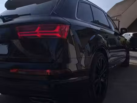 Audi Q7 quattro