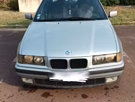 BMW Série 3 325d 2.4 143