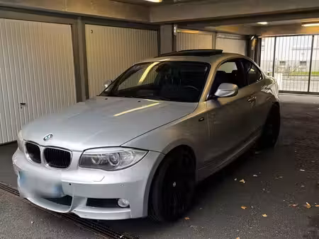 BMW Série 1 125i 3.0 218