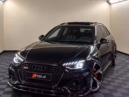 Audi A4 RS4 V6 2.9 TFSI 450 quattro