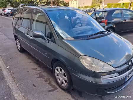 Peugeot 807 2.0 136