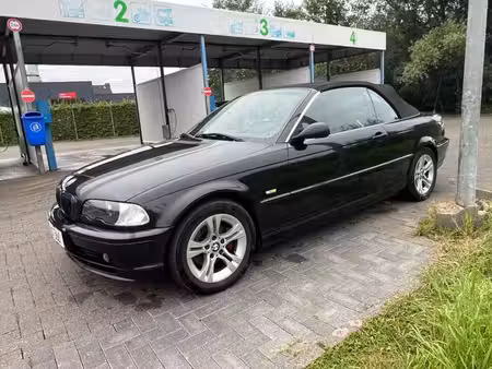 BMW Série 3 320i 2.2 170
