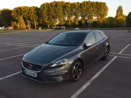Volvo V40 D2 1.6 115 R Design
