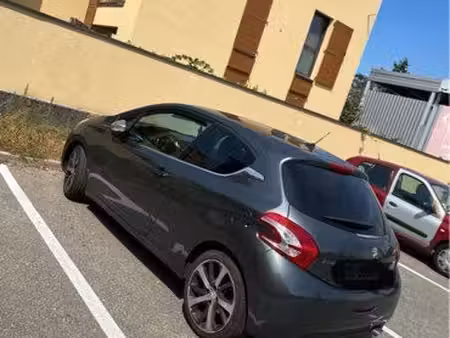 Peugeot 208 1.6 THP 208