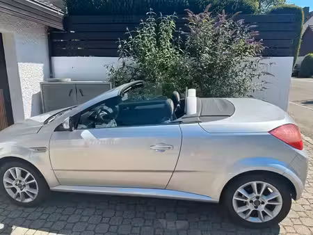 Opel Tigra Twintop 1.8 125